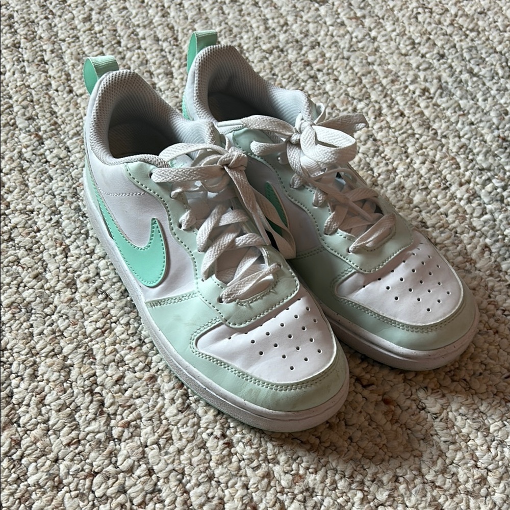 Nike Mint and White Athletic Shoes